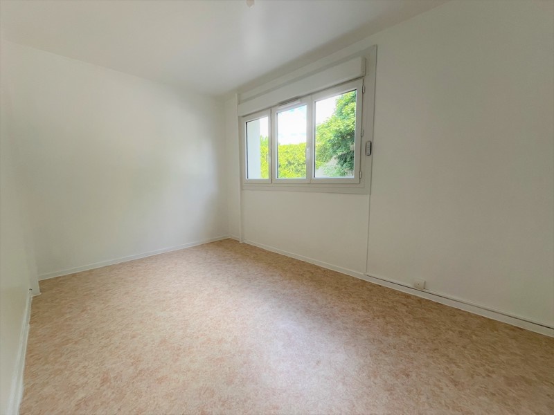 Vente Appartement BOURGES - 2 pièces -45 m² - (18000)