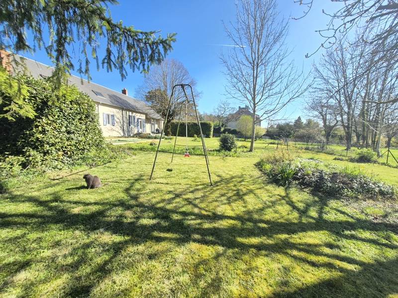 Vente Maison ST GERMAIN DU PUY - 9 pièces -160 m² - (18390)
