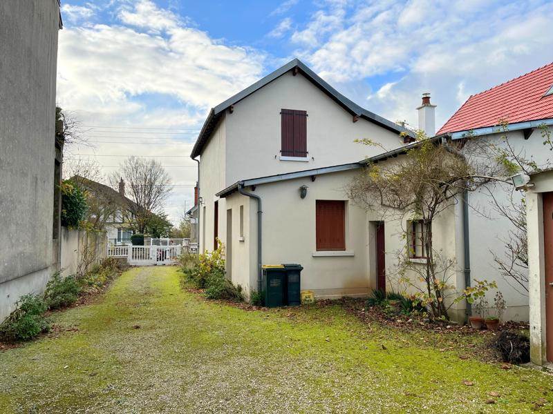 Vente Maison BOURGES - 5 pièces -86 m² - (18000)