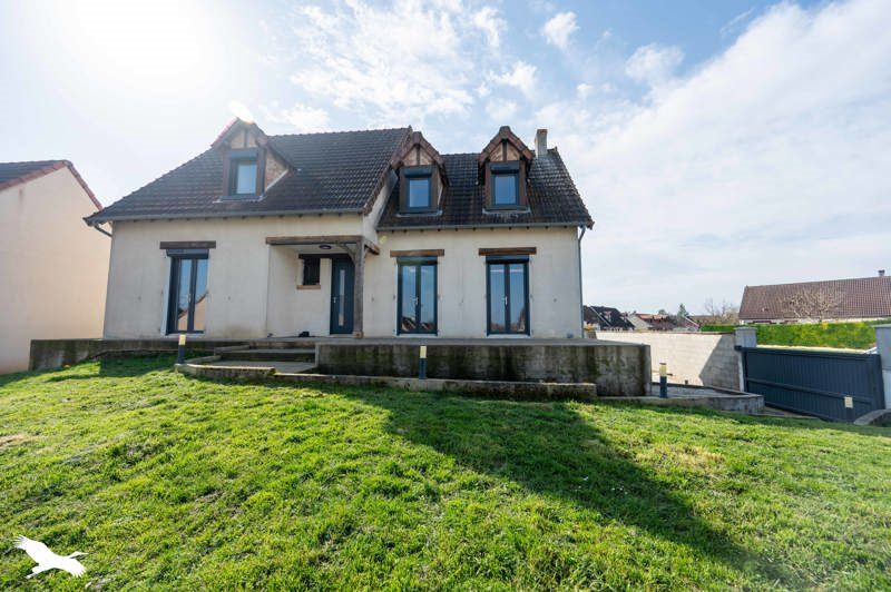 Vente Maison ST DOULCHARD - 7 pièces -190 m² - (18230)