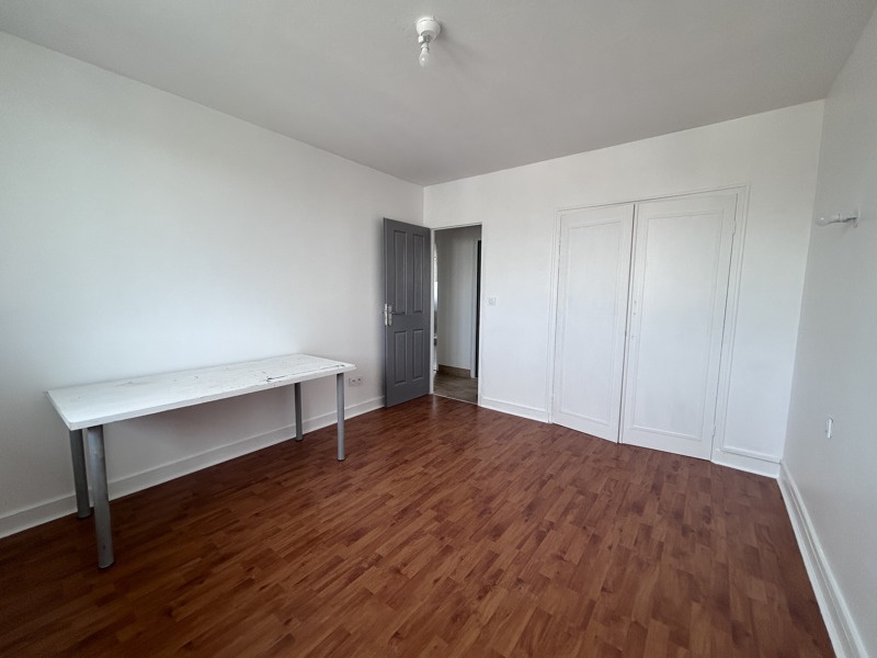 Vente Appartement BOURGES - 3 pièces -72 m² - (18000)
