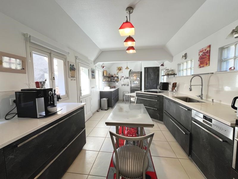 Vente Maison BOURGES - 11 pièces -340 m² - (18000)