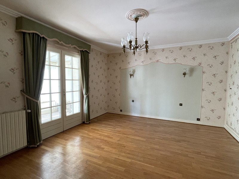 Vente Maison PLAIMPIED GIVAUDINS - 5 pièces -145 m² - (18340)