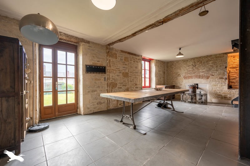 Vente Maison BENGY SUR CRAON - 7 pièces -187 m² - (18520)