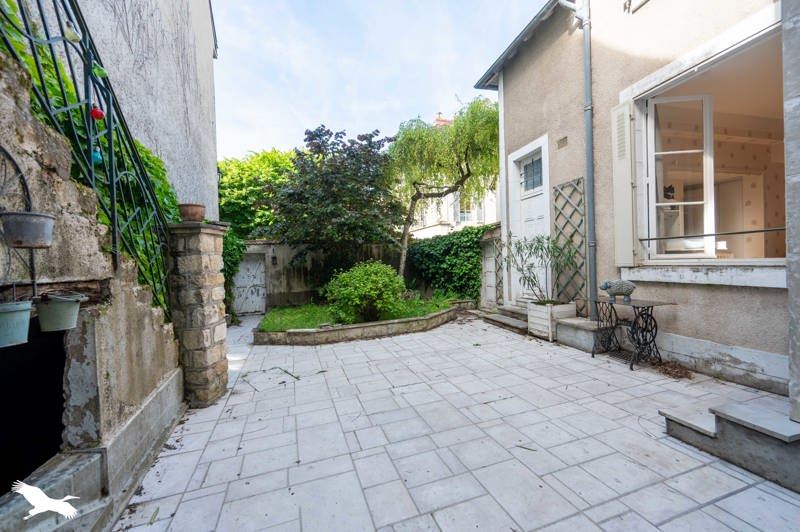 Vente Maison BOURGES - 7 pièces -185 m² - (18000)