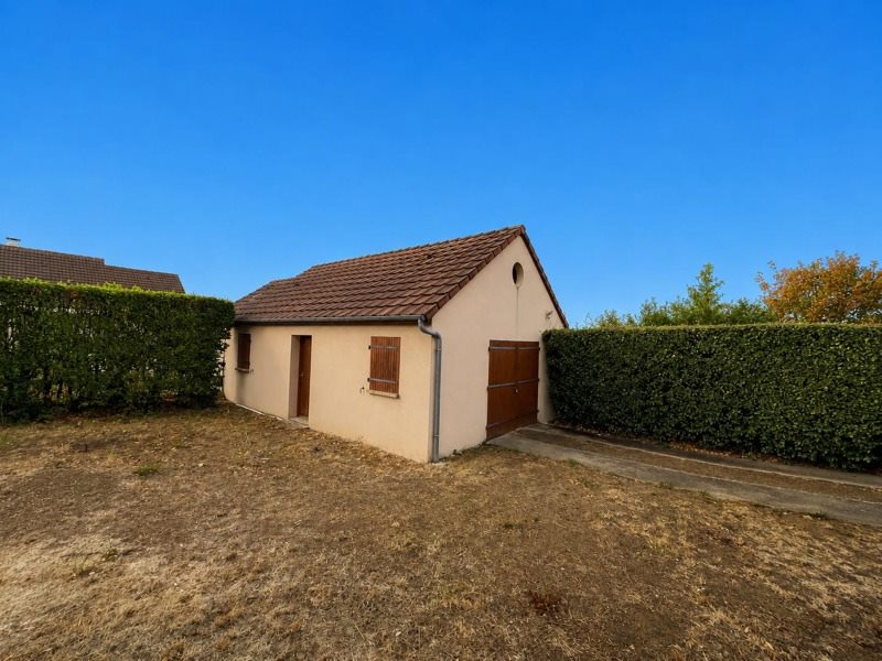 Vente Maison LA CHAPELLE ST URSIN - 4 pièces -100 m² - (18570)