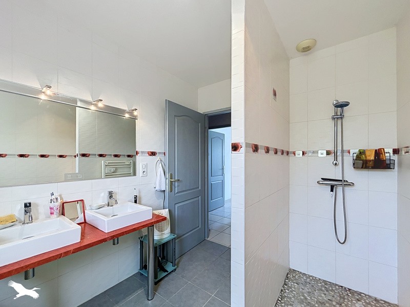 Vente Maison Farges-en-Septaine - 6 pièces -145 m² - (18800)