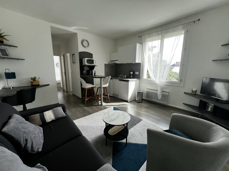 Vente Immeuble ST PIERRE DES CORPS - -  200 m² - (37700)