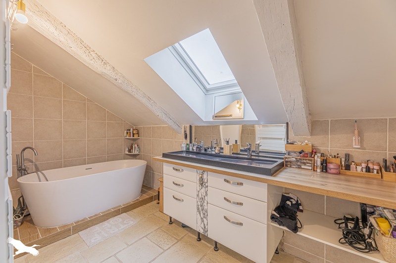 Vente Maison ST PIERRE DES CORPS - 6 pièces -174 m² - (37700)