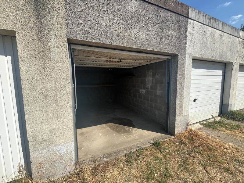 Vente Parking ST PIERRE DES CORPS - -  14 m² - (37700)