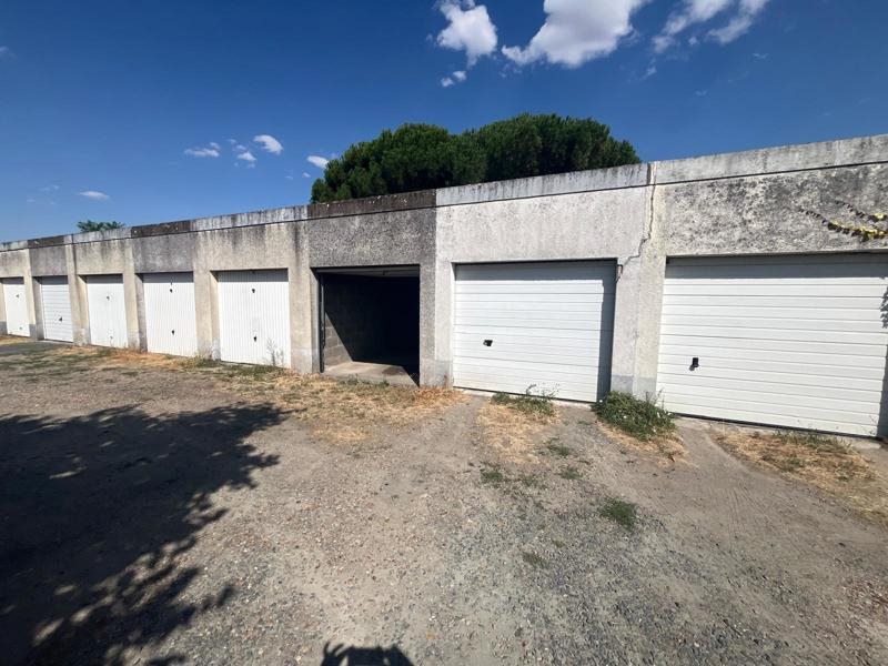 Vente Parking ST PIERRE DES CORPS - -  14 m² - (37700)