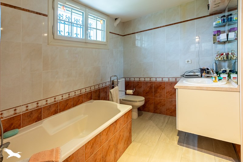 Vente Maison MOISSAC - 5 pièces -163 m² - (82200)