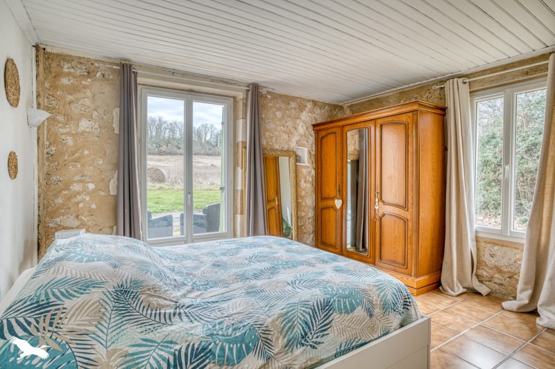 Vente Maison ROUFFIGNAC DE SIGOULES - 10 pièces -260 m² - (24240)