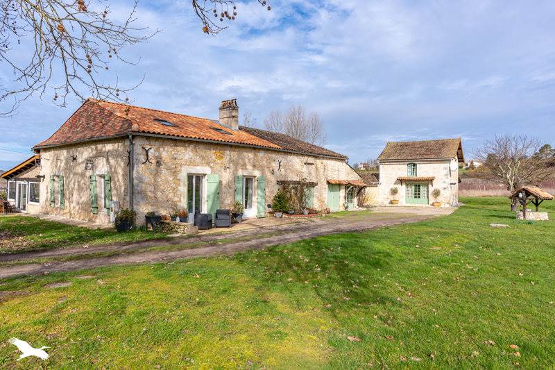 Vente Maison ROUFFIGNAC DE SIGOULES - 10 pièces -260 m² - (24240)