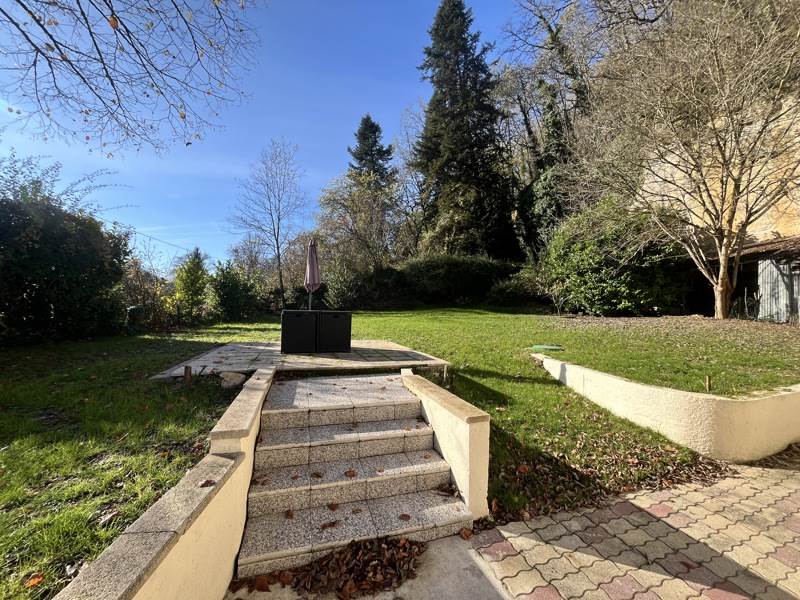 Vente Maison LEMBRAS - 7 pièces -179 m² - (24100)
