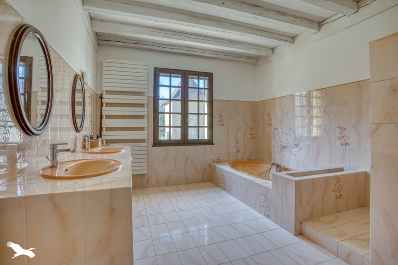 Vente Maison MONSAGUEL - 6 pièces -237 m² - (24560)