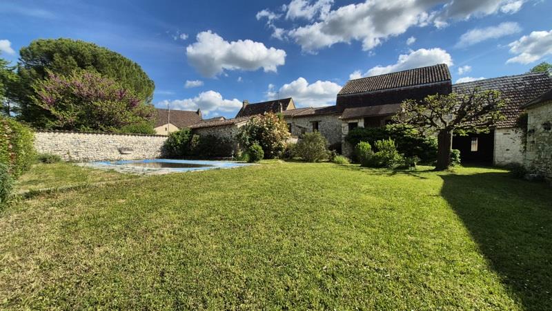 Vente Maison ST AUBIN DE LANQUAIS - 6 pièces -150 m² - (24560)