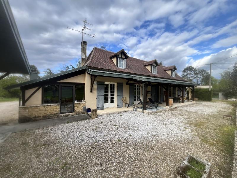 Vente Maison COURS DE PILE - 6 pièces -189 m² - (24520)