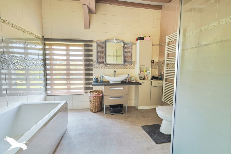 Vente Maison ST LAURENT DES VIGNES - 6 pièces -196 m² - (24100)