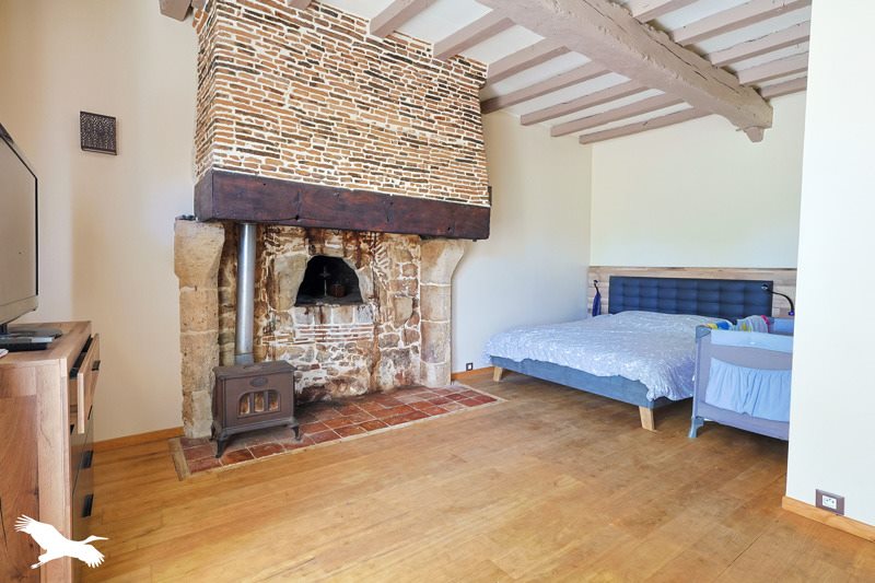 Vente Maison ST LAURENT DES VIGNES - 6 pièces -196 m² - (24100)