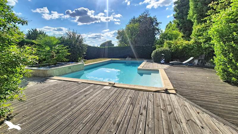 Vente Maison ST LAURENT DES VIGNES - 6 pièces -198 m² - (24100)