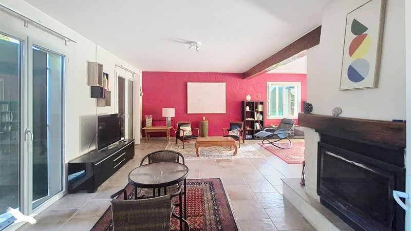 Vente Maison ST LAURENT DES VIGNES - 6 pièces -198 m² - (24100)