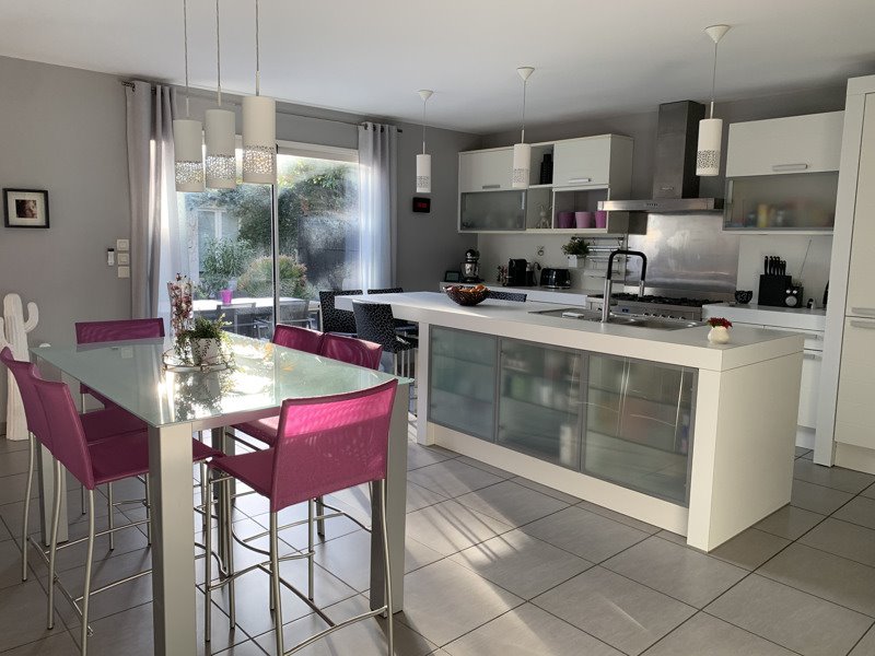 Vente Maison EYSINES - 6 pièces -175 m² - (33320)