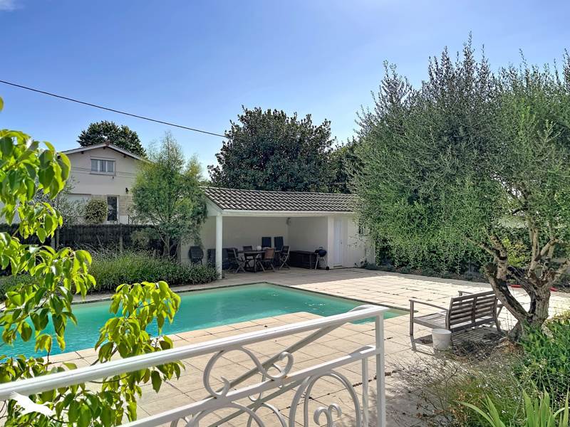 Maison 4 pièces 108 m² · à Eysines · 108 m² · 421 200 €