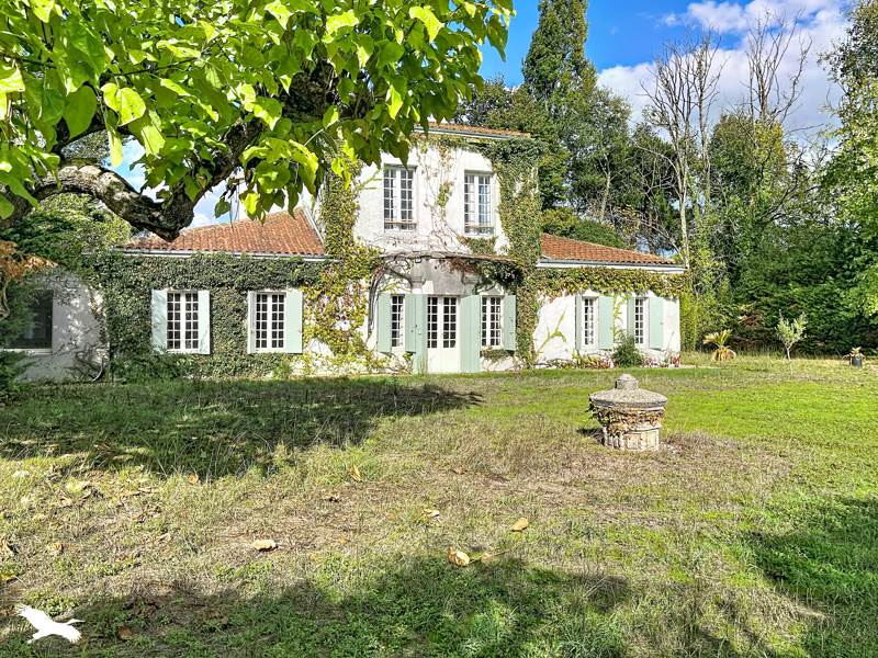 Vente Maison Eysines - 8 pièces -250 m² - (33320)