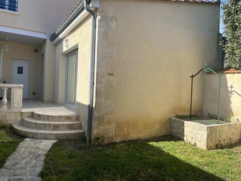 Vente Maison L ISLE D ESPAGNAC - 5 pièces -112 m² - (16340)