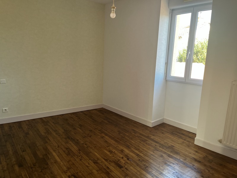 Vente Maison L ISLE D ESPAGNAC - 5 pièces -112 m² - (16340)