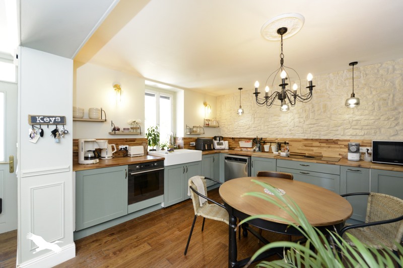 Vente Maison RUELLE SUR TOUVRE - 5 pièces -113 m² - (16600)