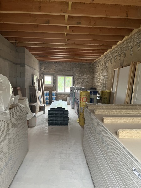 Vente Grange RUELLE SUR TOUVRE - 3 pièces -190 m² - (16600)