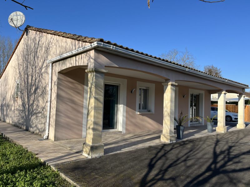 Vente Maison L ISLE D ESPAGNAC - 4 pièces -105 m² - (16340)