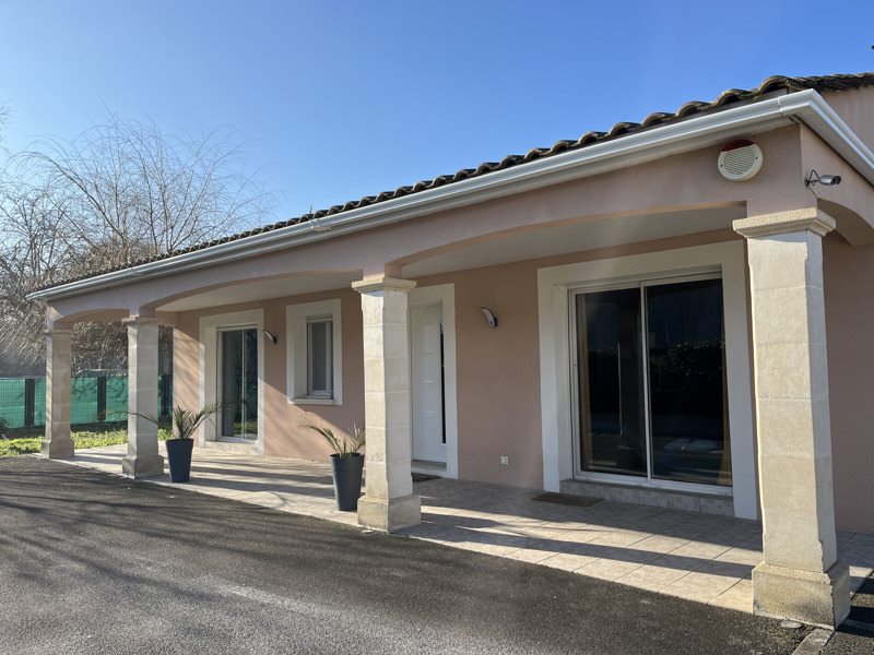 Vente Maison L ISLE D ESPAGNAC - 4 pièces -105 m² - (16340)