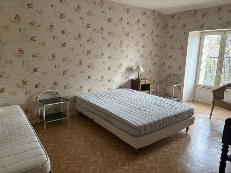 Vente Maison RUELLE SUR TOUVRE - 4 pièces -144 m² - (16600)