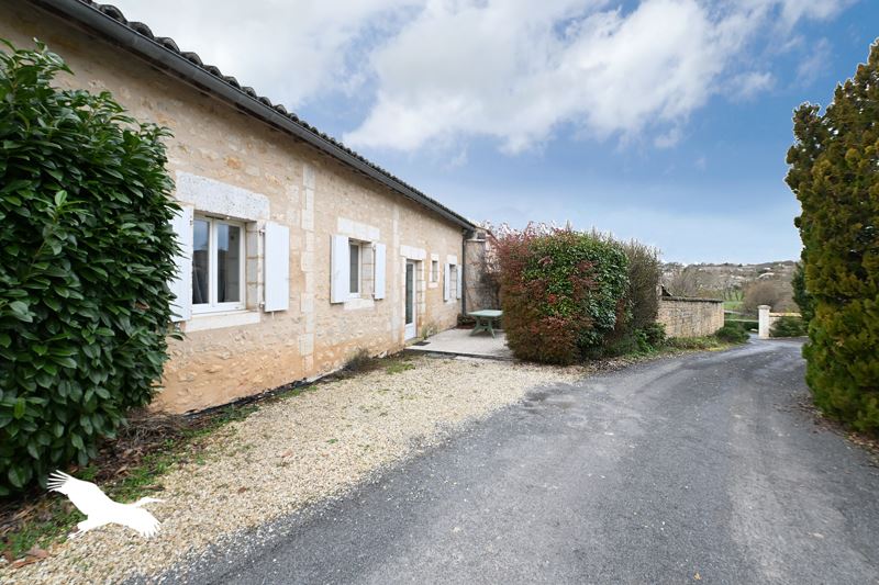 Vente Maison TOUVRE - 3 pièces -83 m² - (16600)