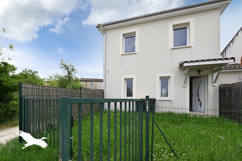 Vente Maison L ISLE D ESPAGNAC - 1 pièce -91 m² - (16340)