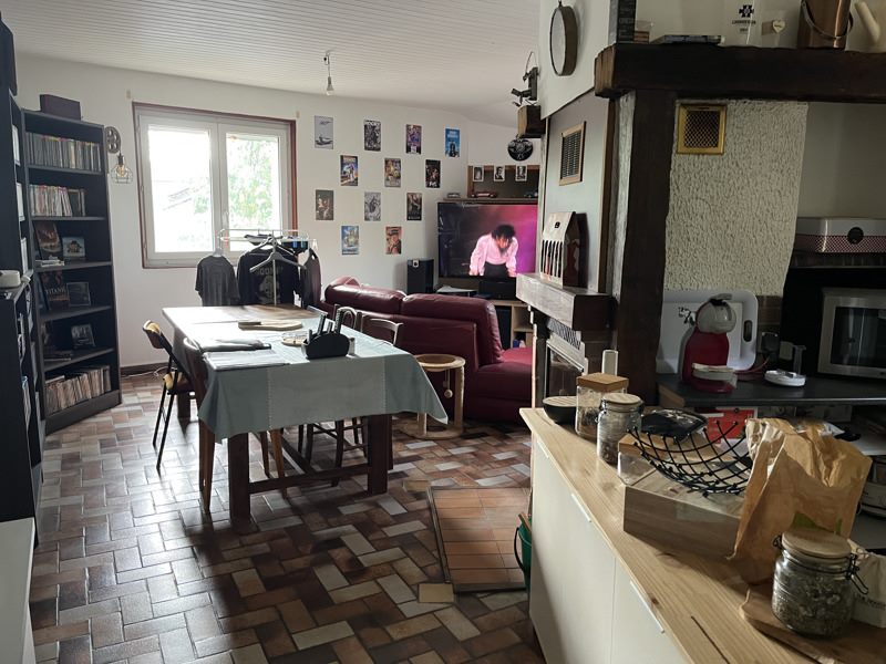 Vente Maison CHAMPNIERS - 6 pièces -120 m² - (16430)