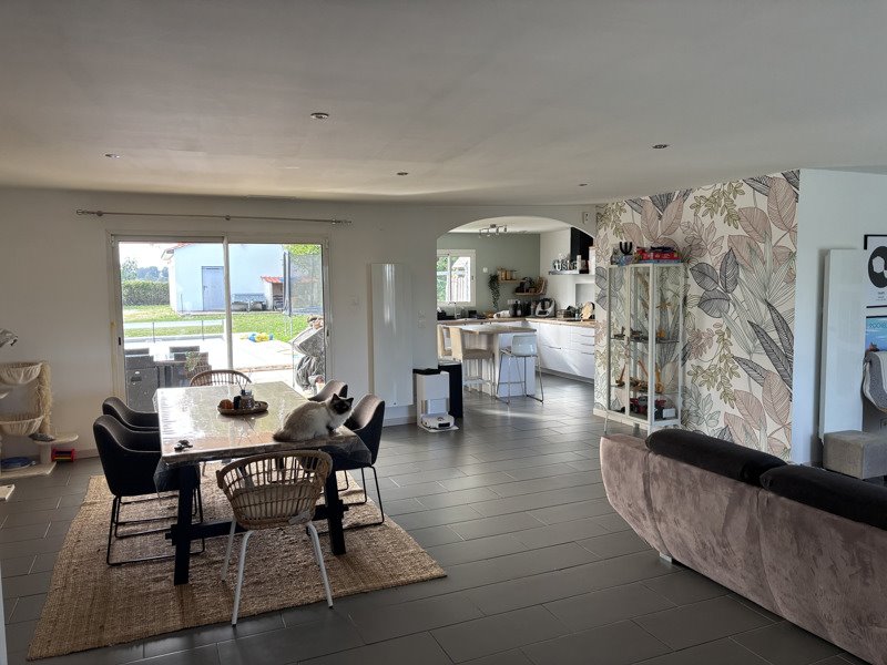 Vente Maison Mornac - 5 pièces -143 m² - (16600)