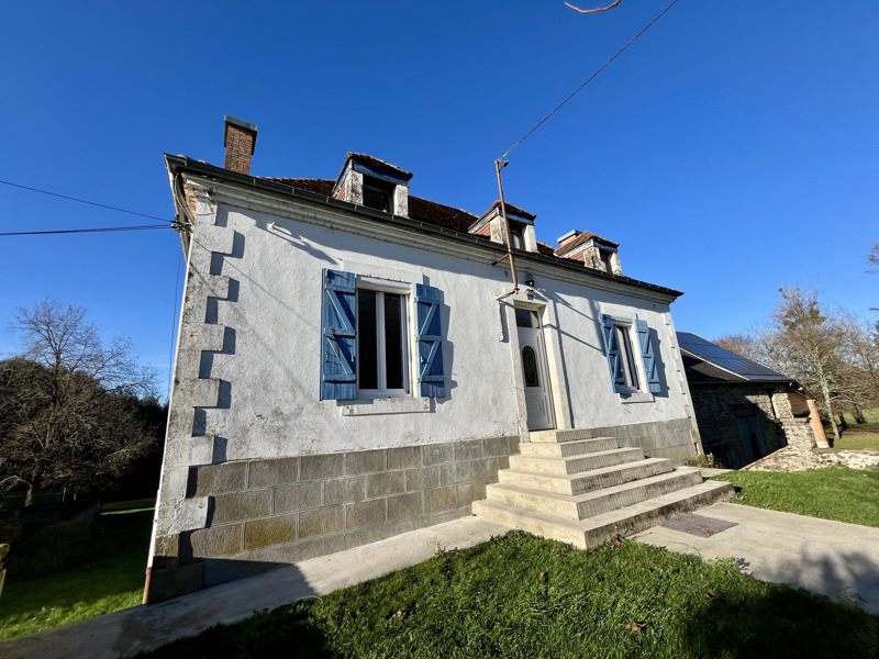 Vente Maison ST JULIEN LE VENDOMOIS - 5 pièces -179 m² - (19210)
