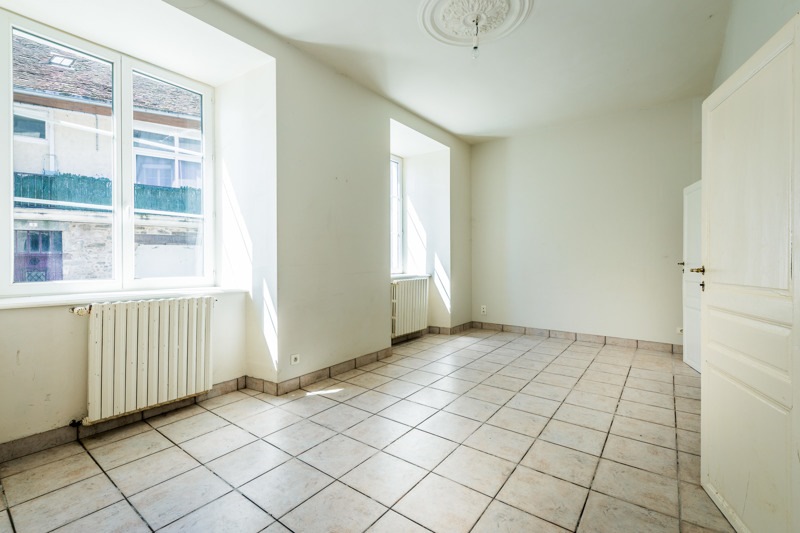Vente Maison Lubersac - 9 pièces -275 m² - (19210)