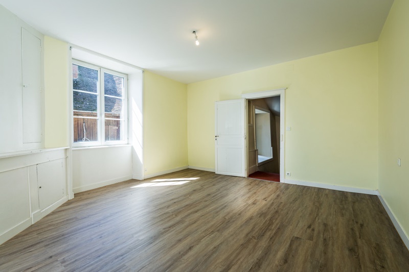 Vente Maison Lubersac - 9 pièces -275 m² - (19210)