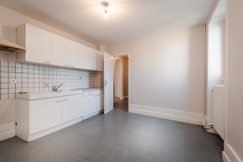 Vente Maison Lubersac - 9 pièces -275 m² - (19210)