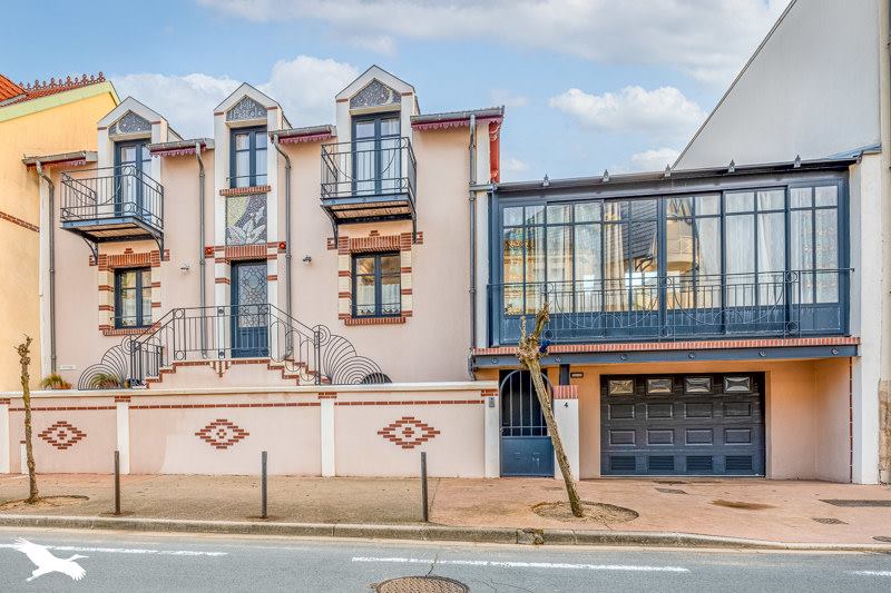 Vente Maison CHATELAILLON PLAGE - 7 pièces -238 m² - (17340)