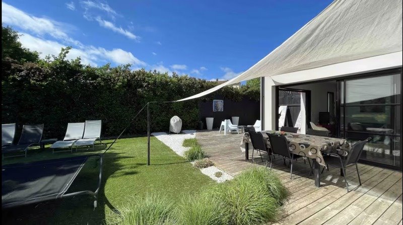 Vente Maison ST VIVIEN - 4 pièces -104 m² - (17220)