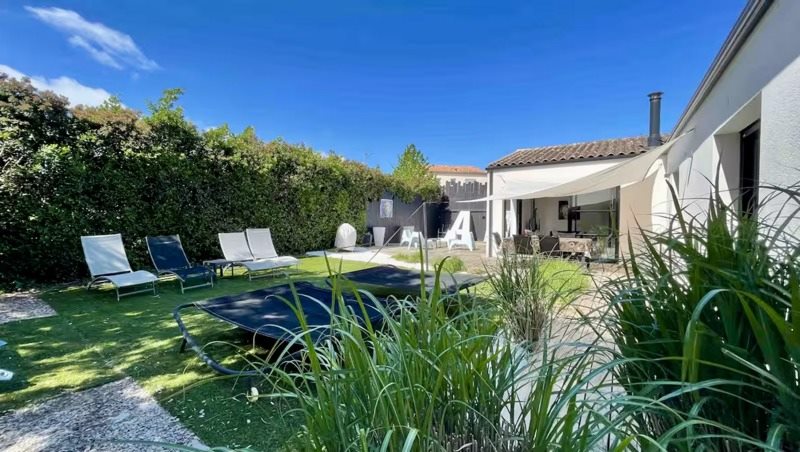 Vente Maison ST VIVIEN - 4 pièces -104 m² - (17220)