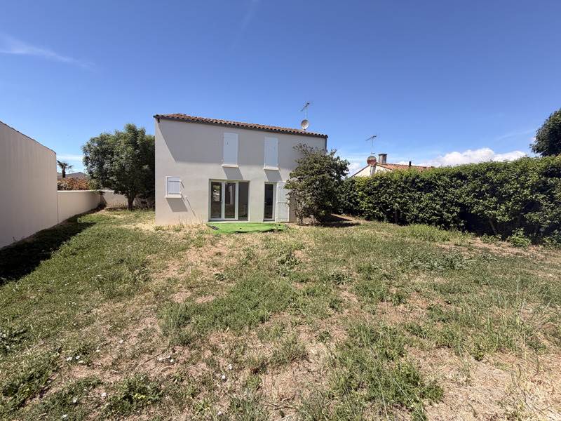 Vente Maison ST VIVIEN - 4 pièces -106 m² - (17220)
