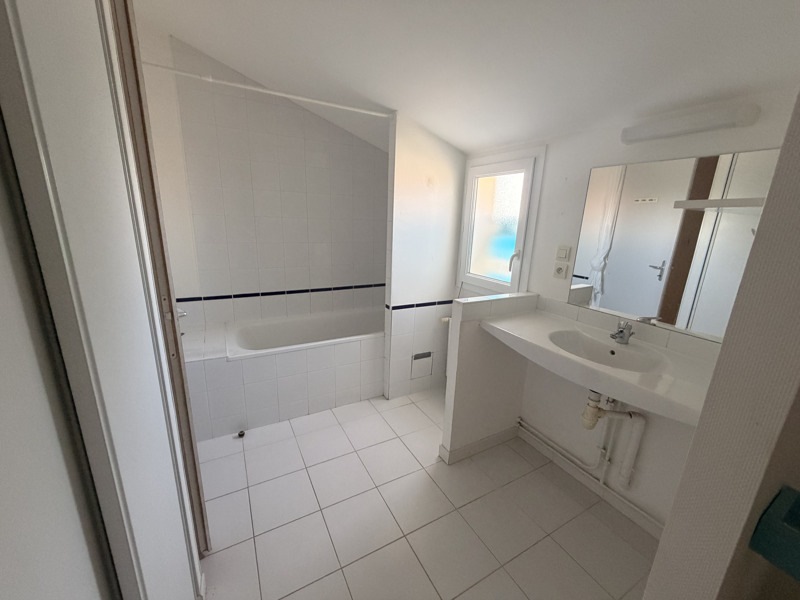 Vente Maison ST VIVIEN - 4 pièces -106 m² - (17220)