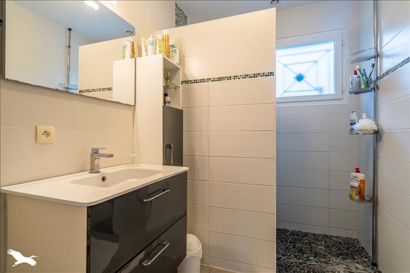 Vente Maison LE VERDON SUR MER - 4 pièces -106 m² - (33123)